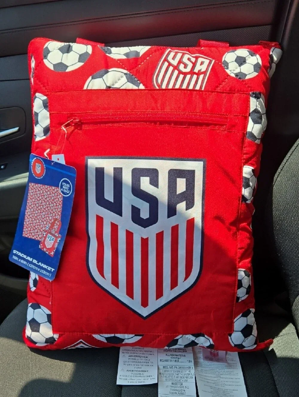 Team USA 🇺🇲 Red Soccer Stadium Blanket Tote - Men's Bag
